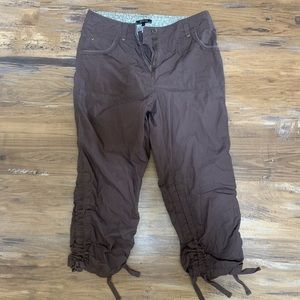 Renuar capris size 4 like new
